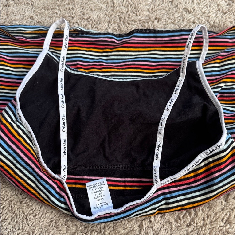🌈 Calvin Klein Pajama Set - Picture 8 of 9